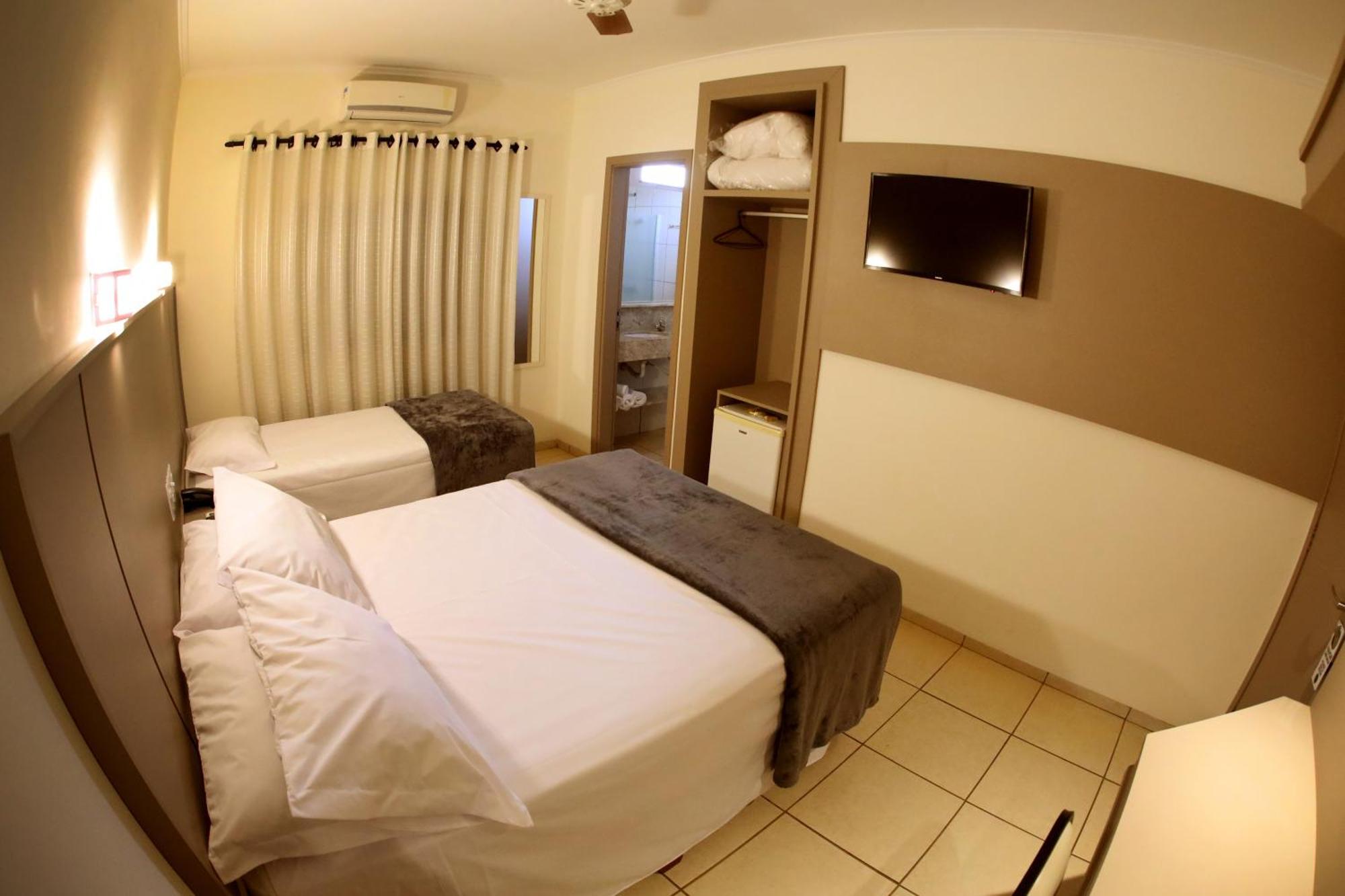 Hotel Roda D'Agua Andradina Habitación foto