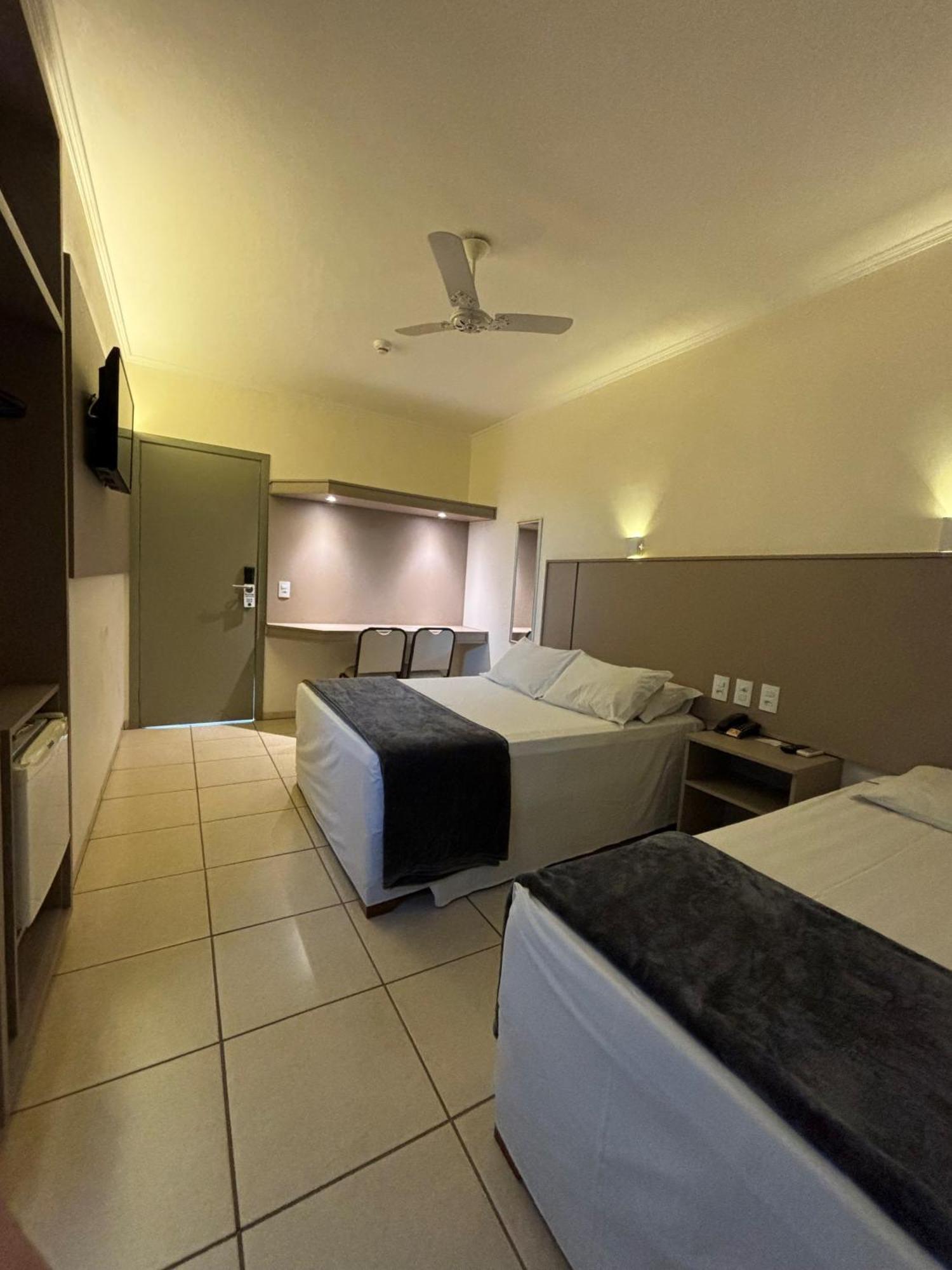 Hotel Roda D'Agua Andradina Habitación foto