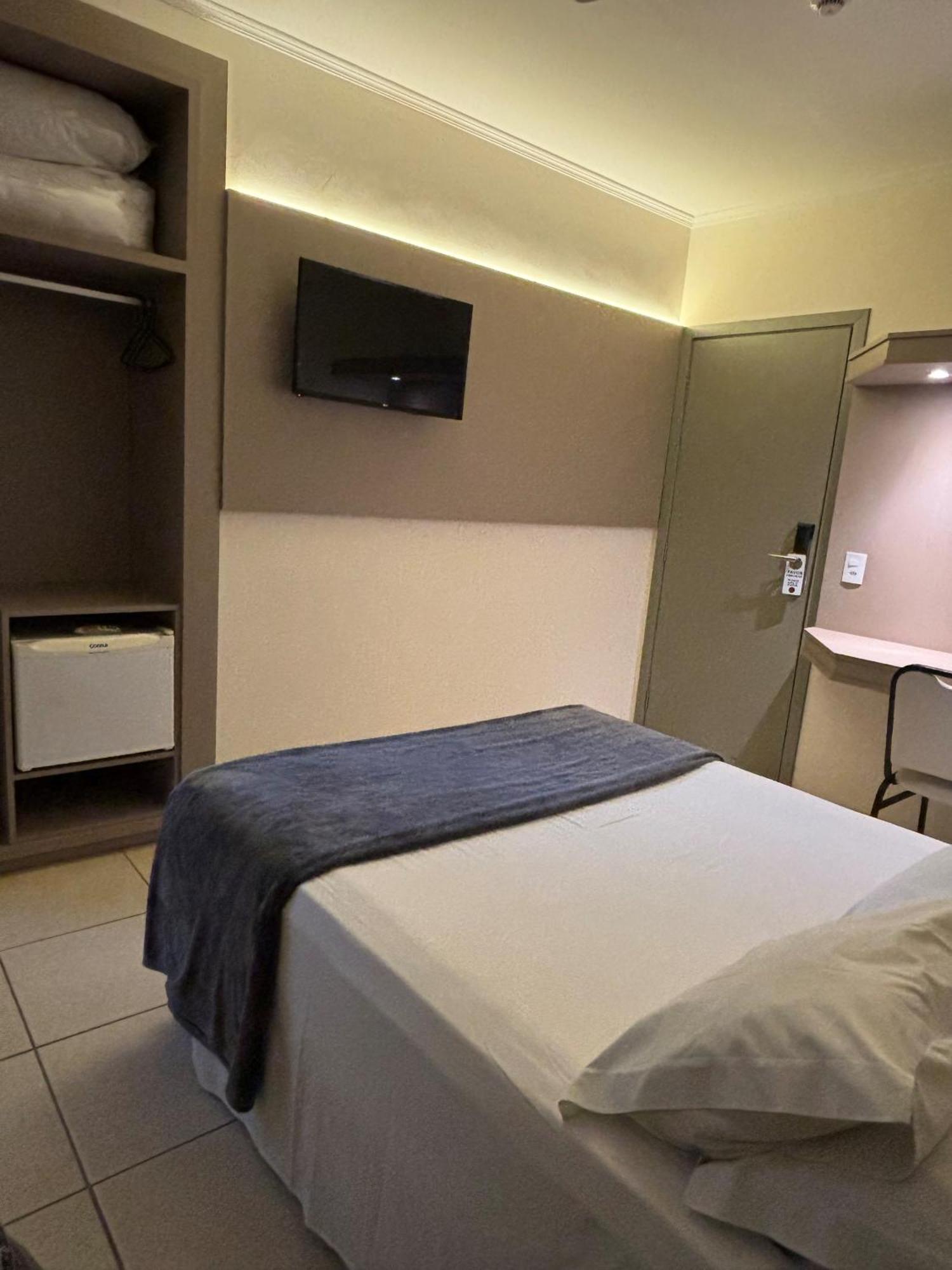 Hotel Roda D'Agua Andradina Habitación foto
