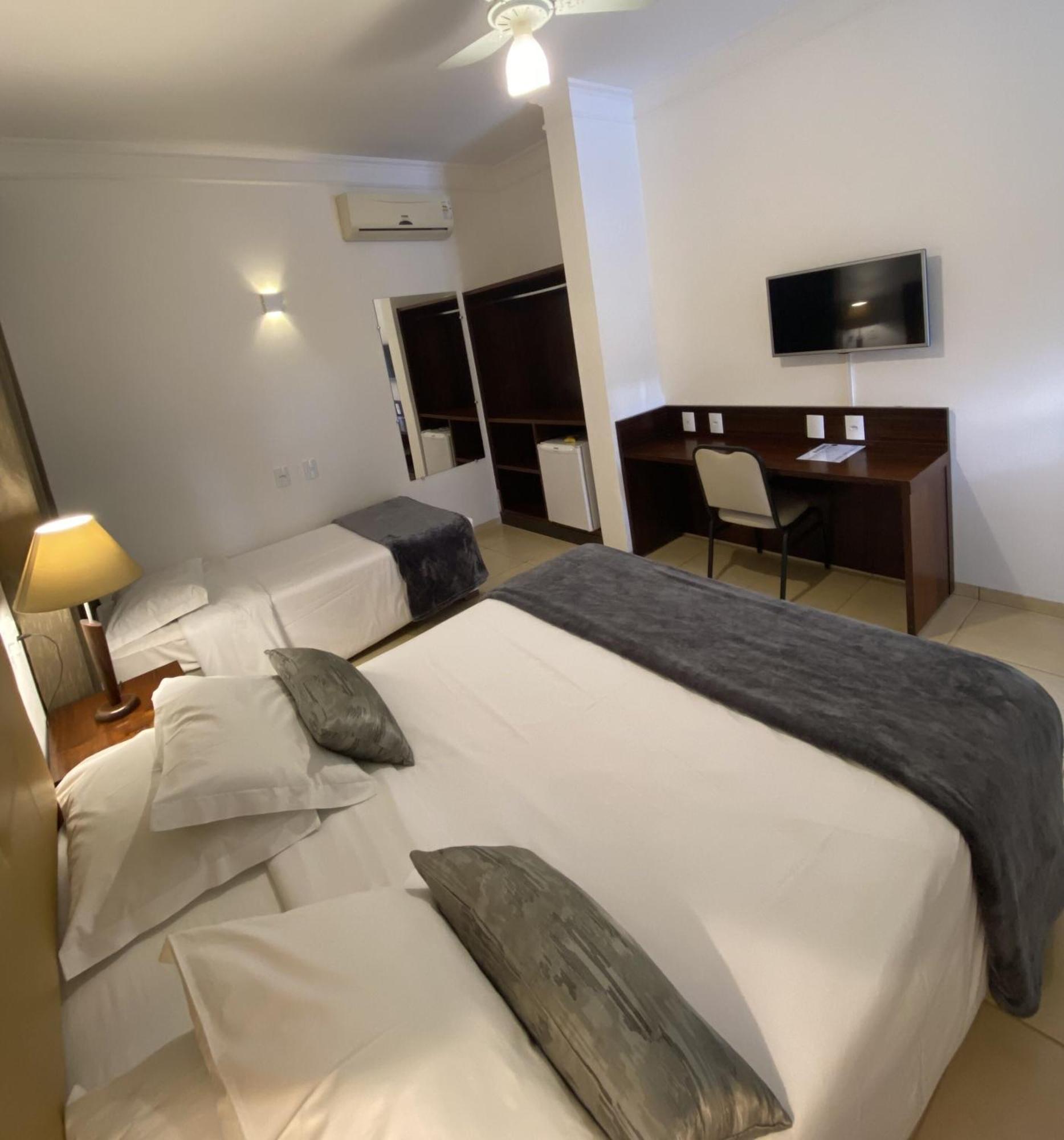 Hotel Roda D'Agua Andradina Habitación foto