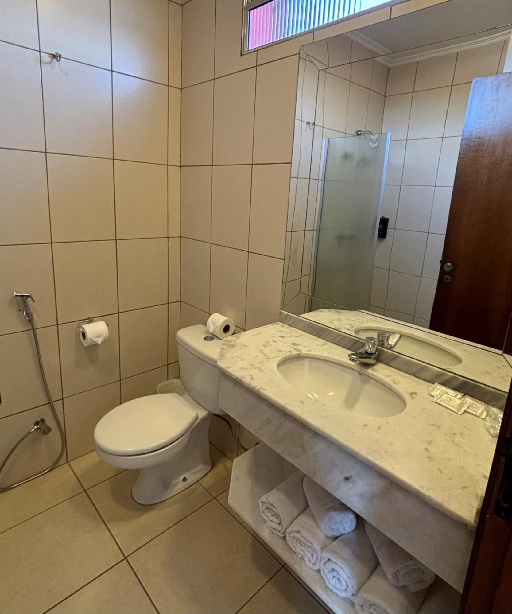 Hotel Roda D'Agua Andradina Habitación foto